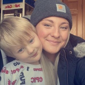 Meet your Posher, Kayla